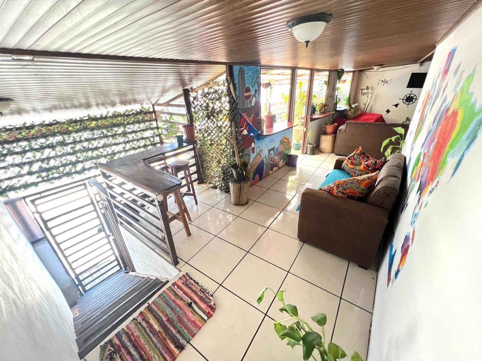 Cheap Hostel Quepos Bagian luar foto